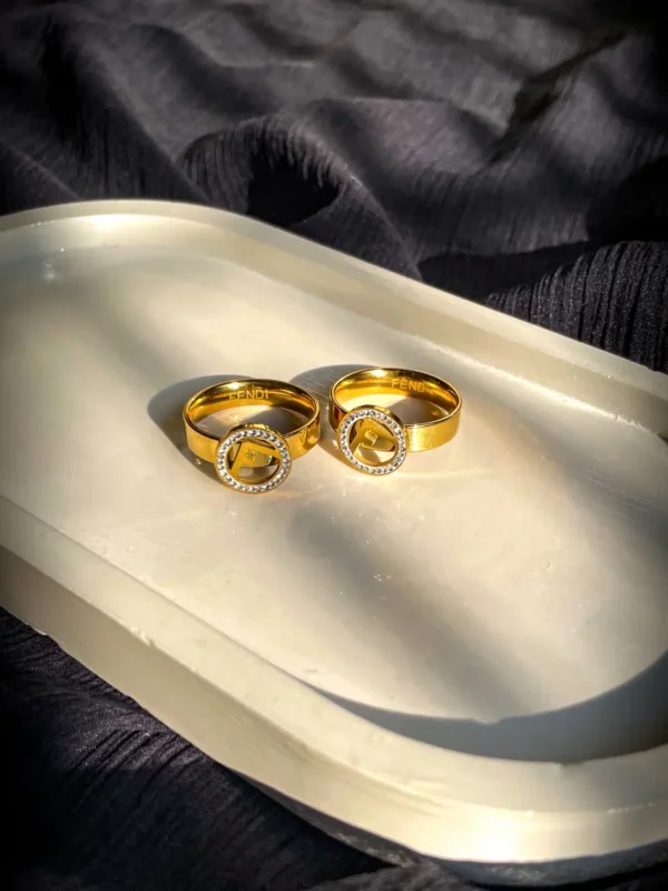 Trendybling Tarnish-Free F Ring