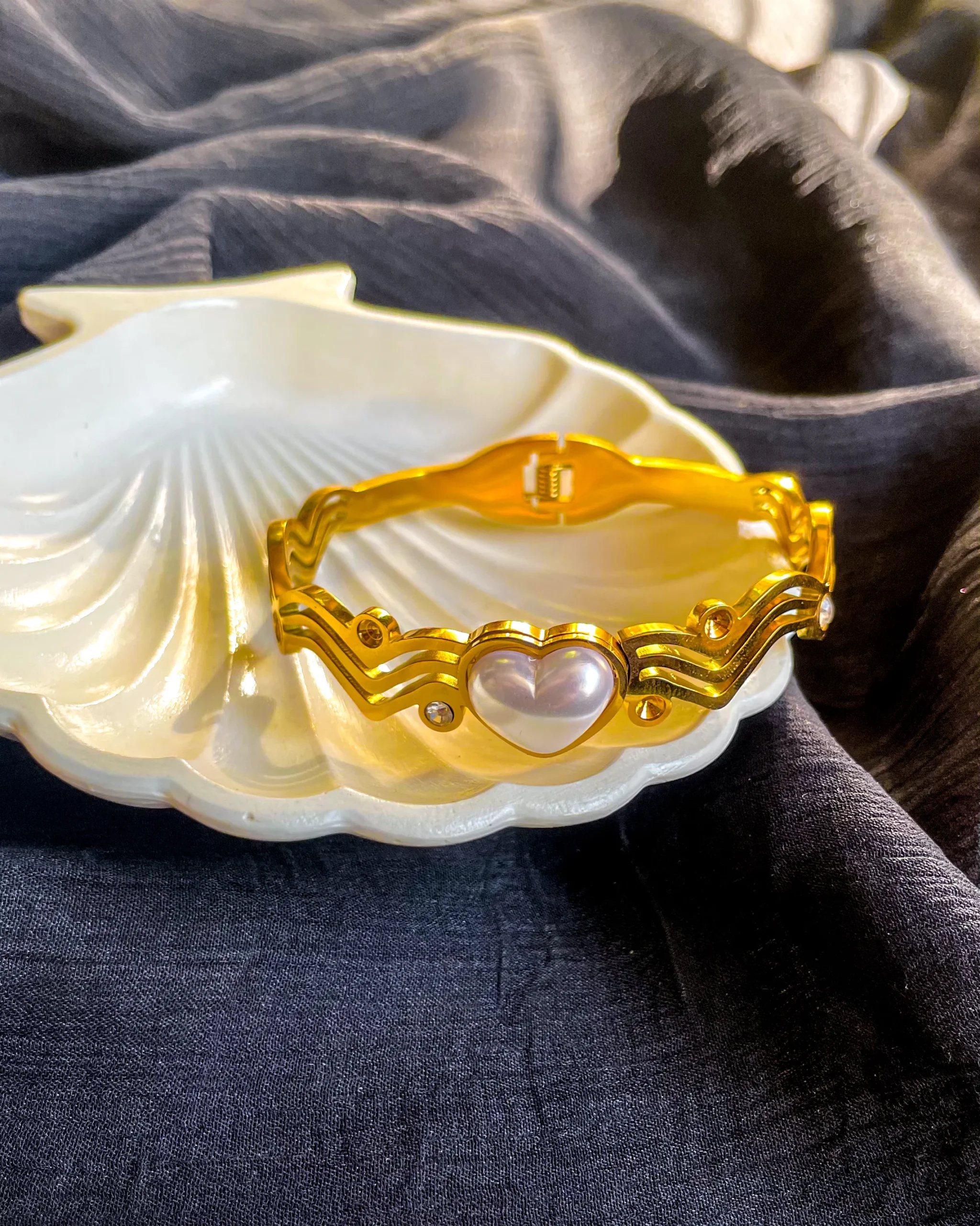 White Heart Necklace and Cuff - Image 8
