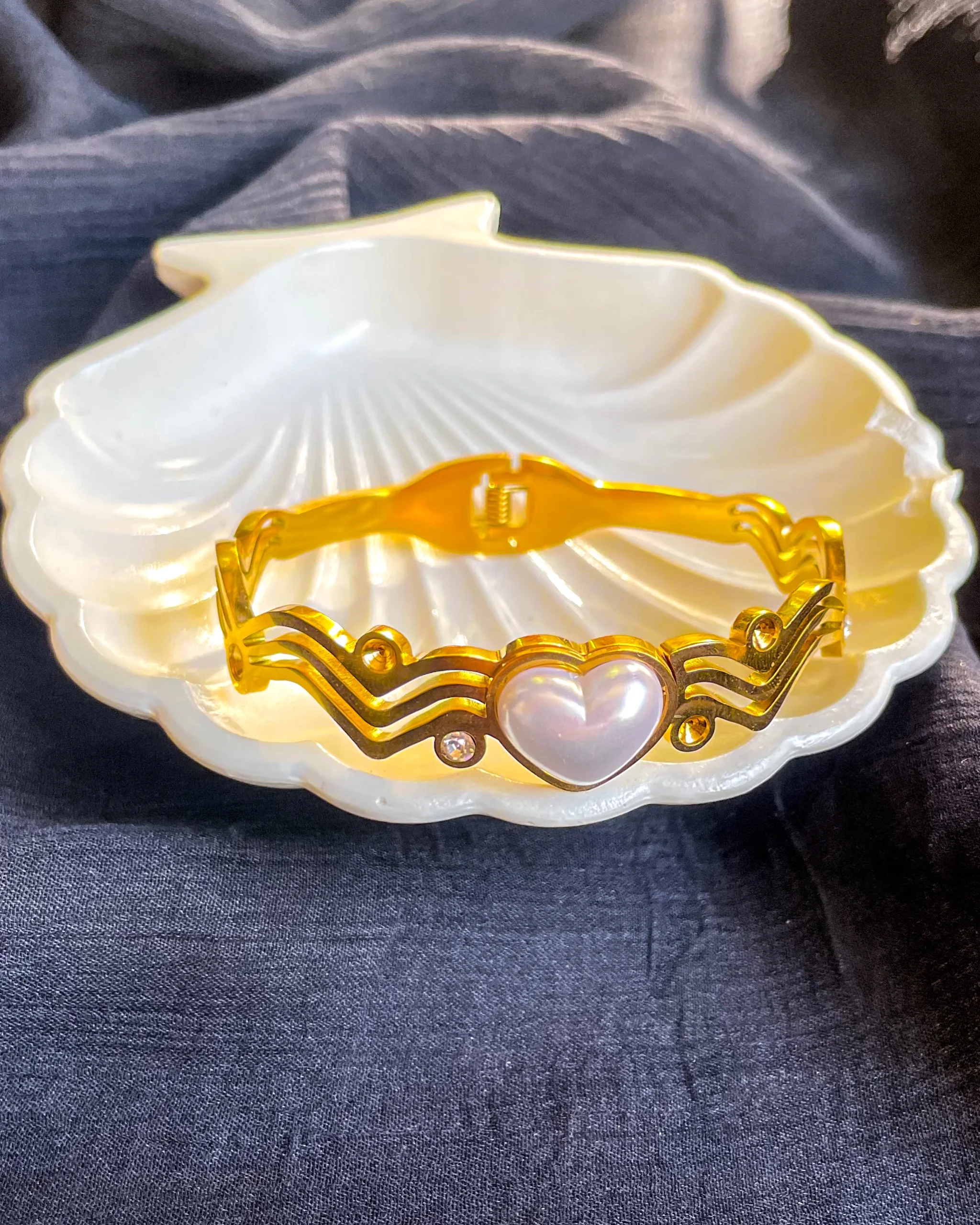 White Heart Necklace and Cuff - Image 7
