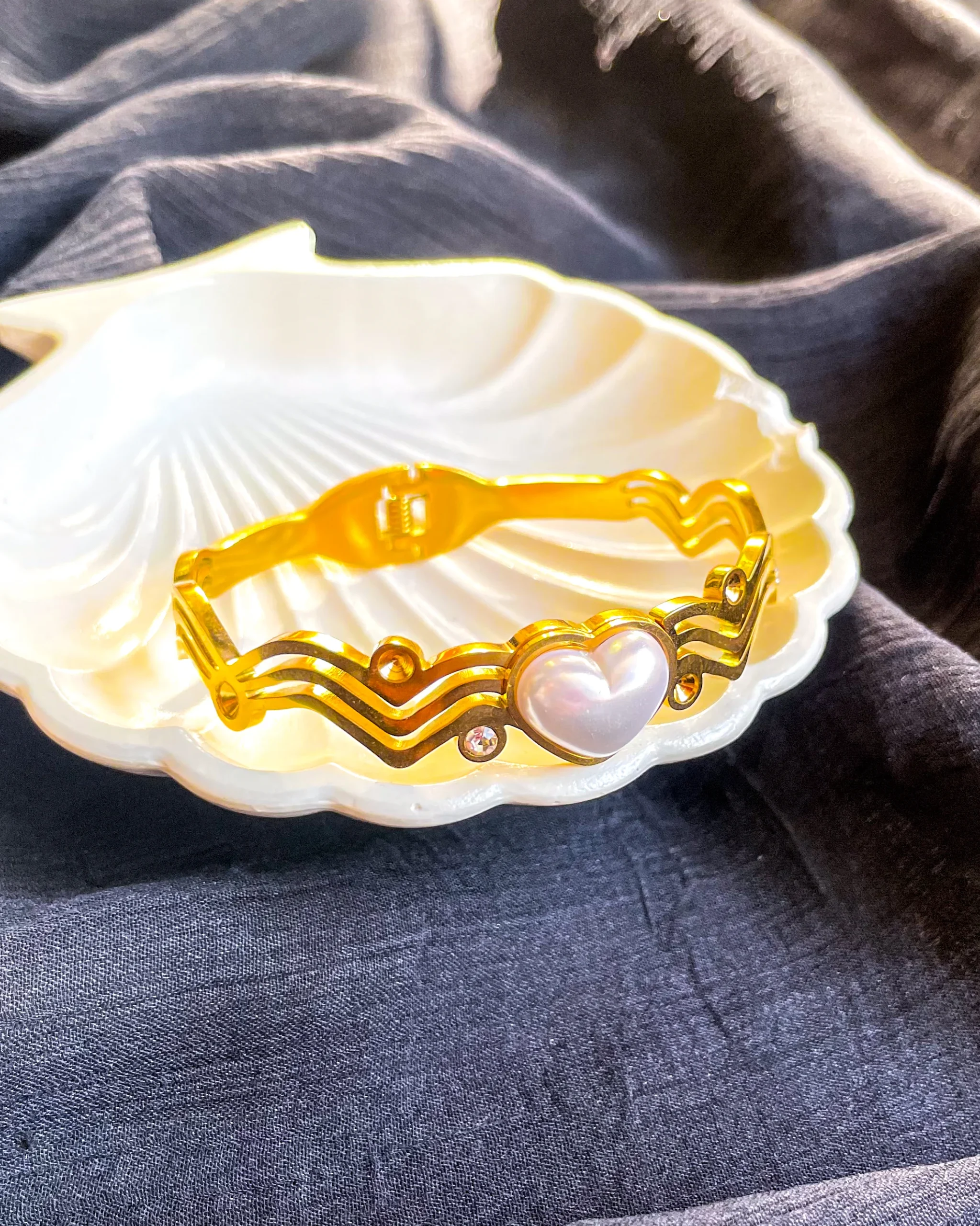 White Heart Necklace and Cuff - Image 6